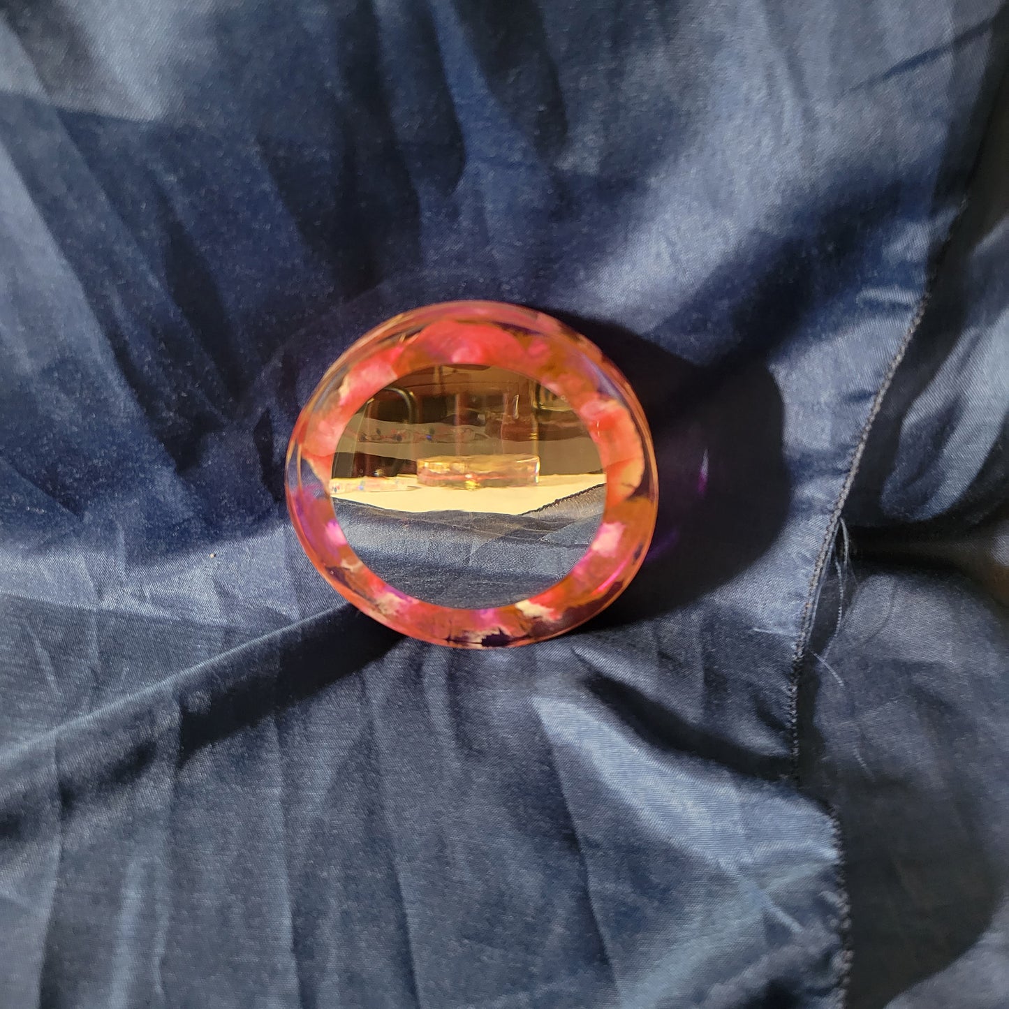 Compact mirror