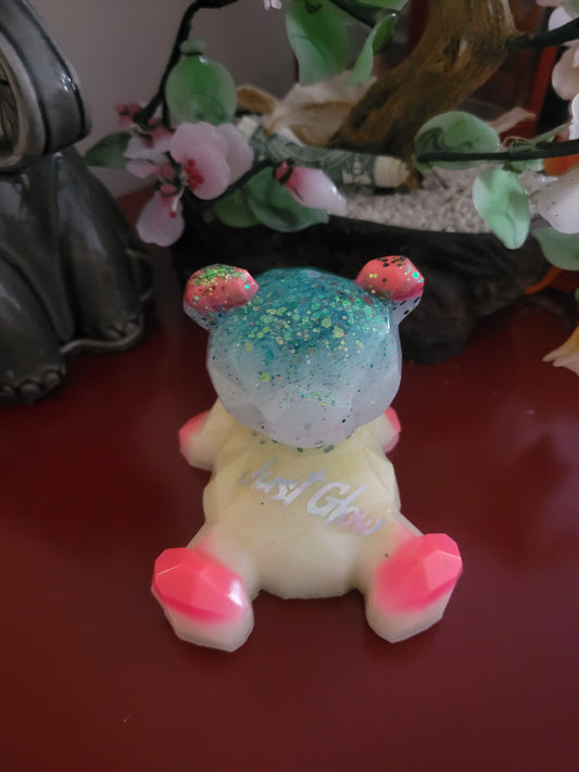 Bear phone holder
