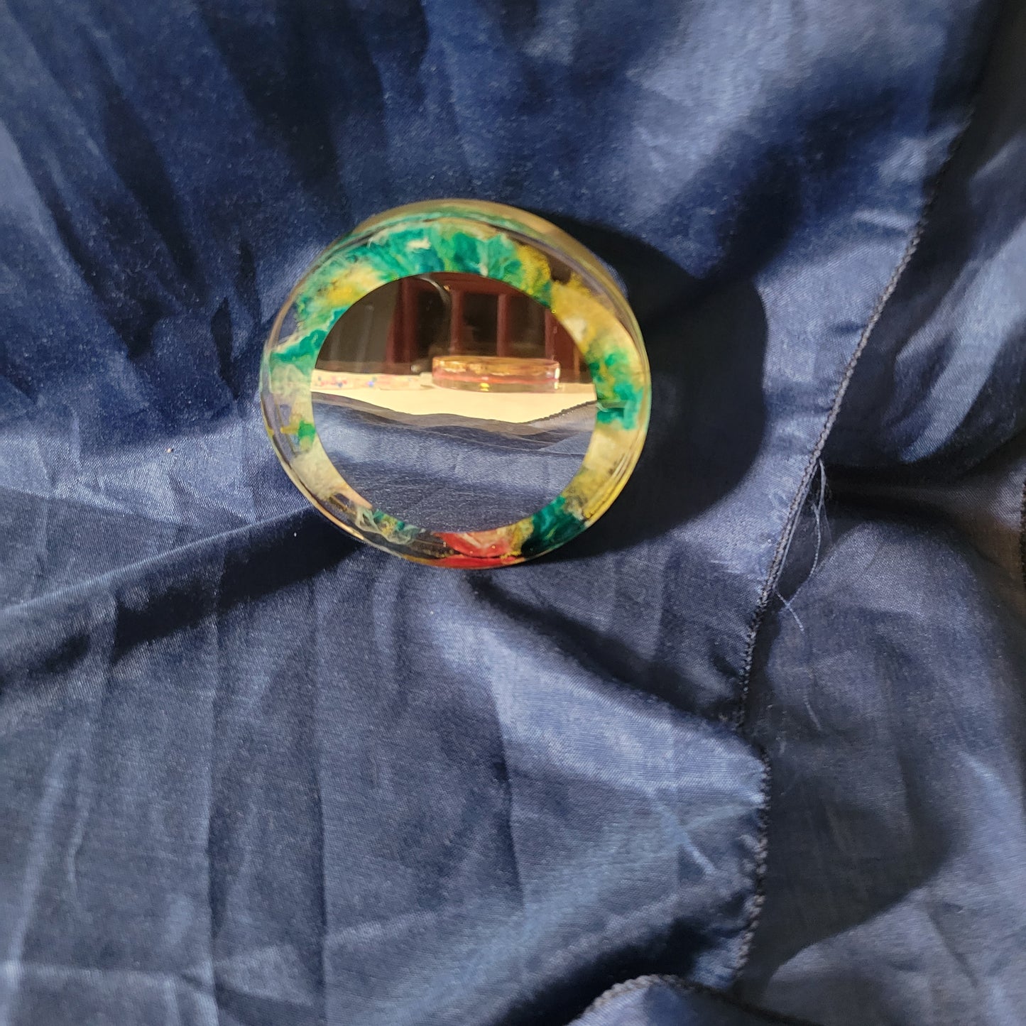 Compact mirror
